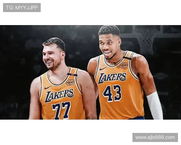 原创追求保罗，联手詹皇冲冠？湖人操作引爆联盟，字母哥也要加盟？